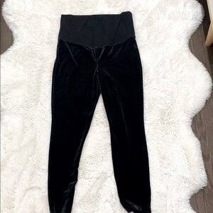 Maternity velvet skinny leggings size M